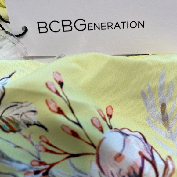 Super cute Yellow - say hello in this Floral SWIMSUIT 👙💜 one piece 🤩 - Picture 2 of 10